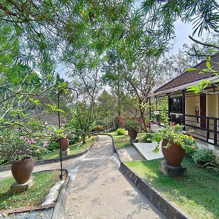 Villa Khao Phaengma Wang Nam Khiao Exteriör bild