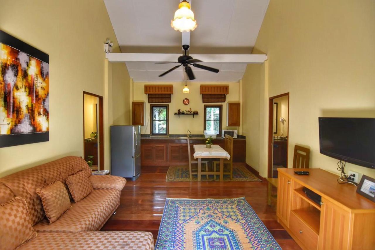 Villa Khao Phaengma Wang Nam Khiao Exteriör bild