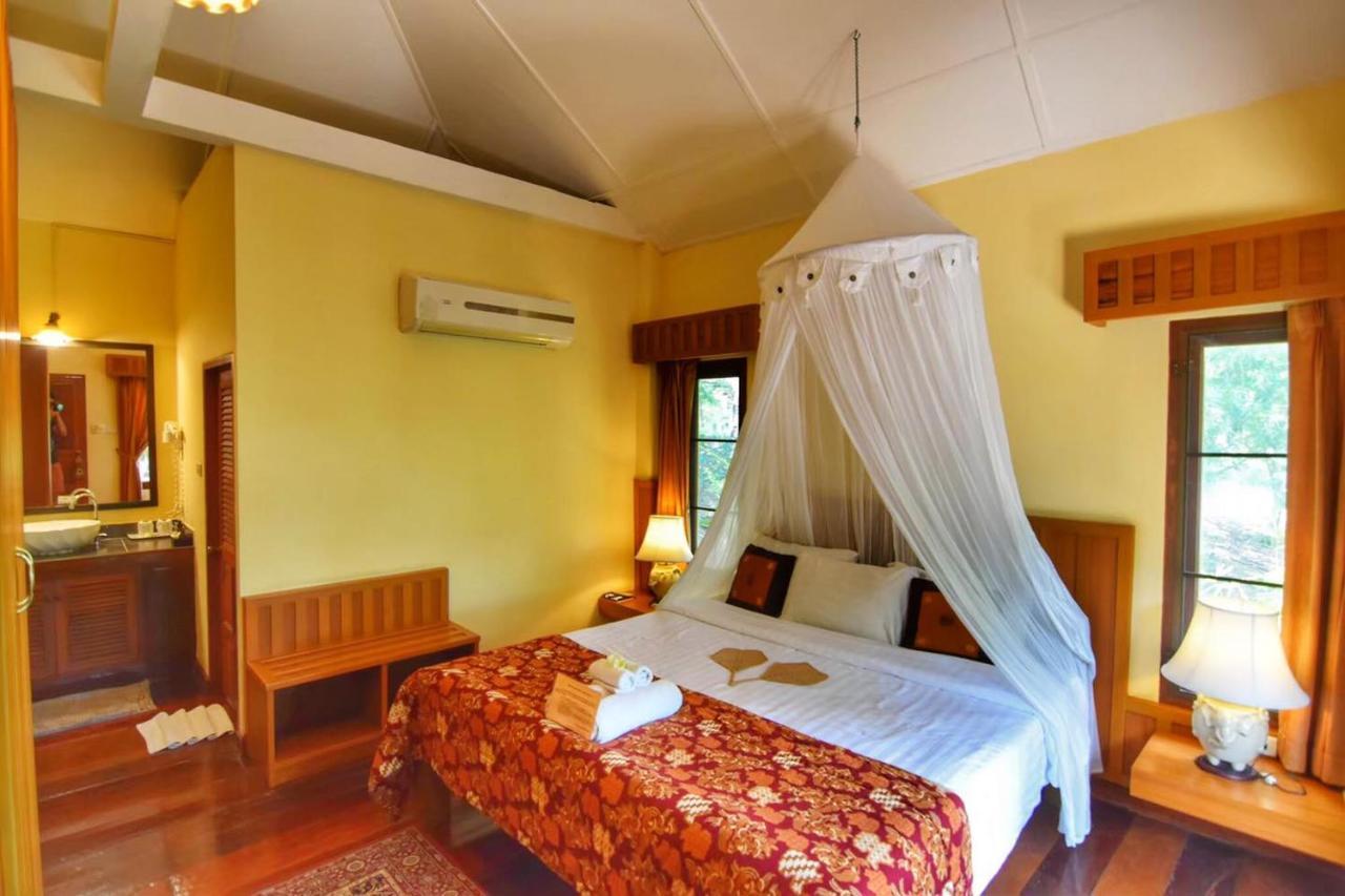 Villa Khao Phaengma Wang Nam Khiao Exteriör bild